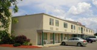 Lodge Econo Elmira-corning *