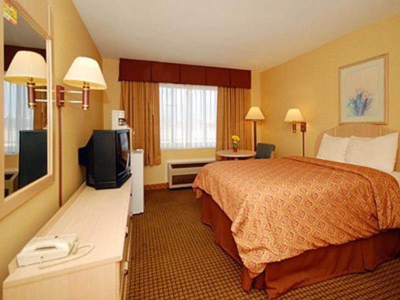 Lodge Econo Elmira-corning Fisherville