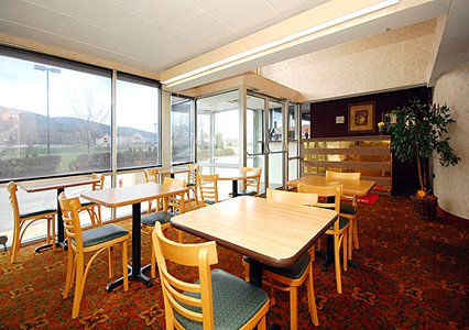 Lodge Econo Elmira-corning