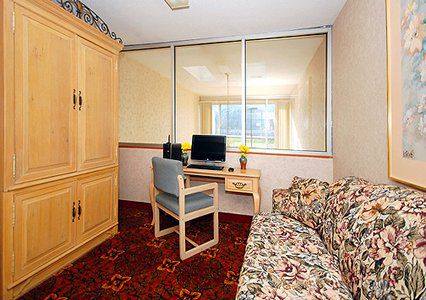Econo Elmira-corning Lodge Fisherville